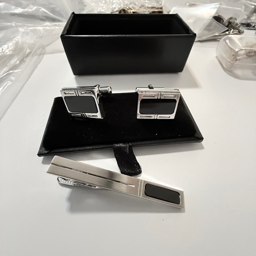 Cufflinks set of 3 Unbranded black Enamel